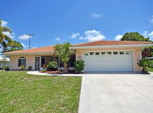 1053 Bay Harbor Dr, Englewood, FL 34224