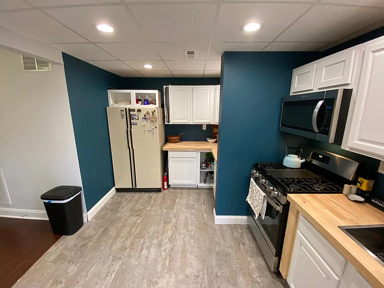 5589 Jonquil Ln #BASEMENT — Photo 3