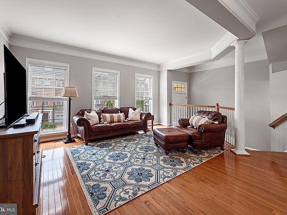 2nd image of 21930 Windy Oaks Sq