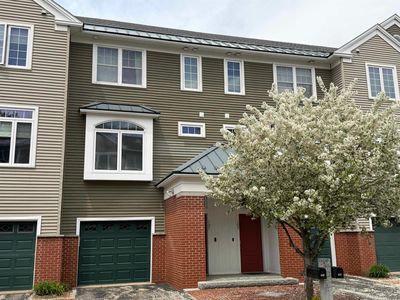107 Riverwalk Way, Manchester, NH, 03101