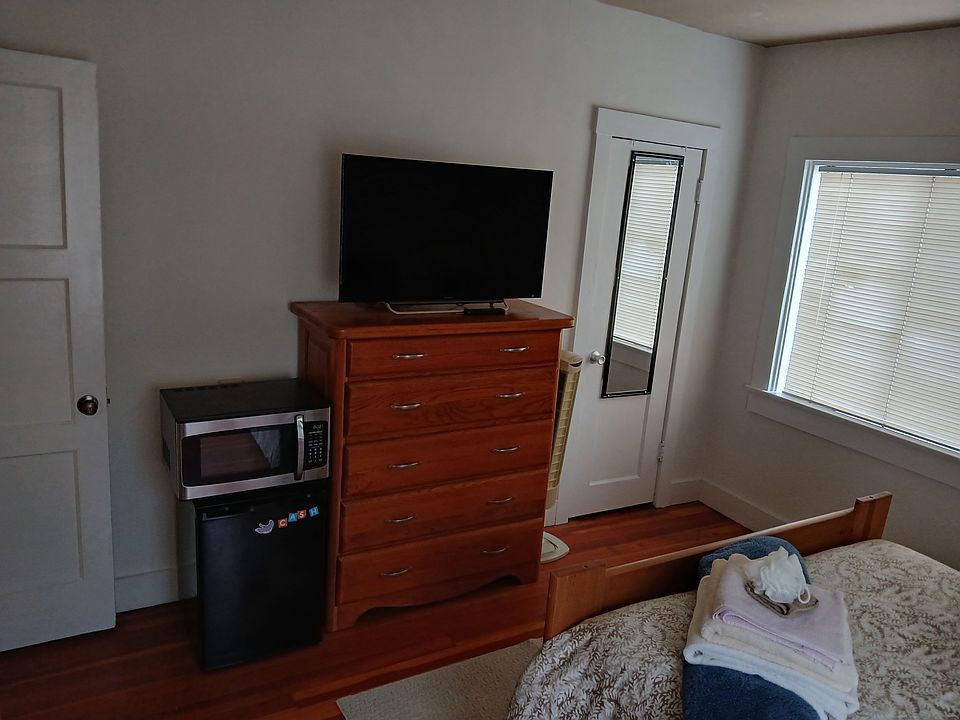 1st image of 25502 Cypress St #4