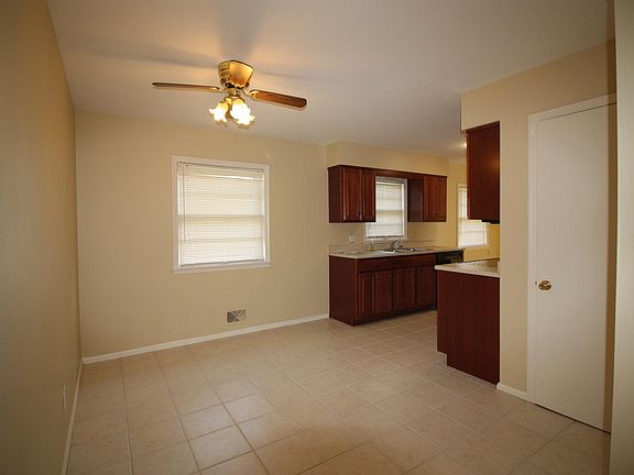 5th image of 7112 Sunny Vale Way
