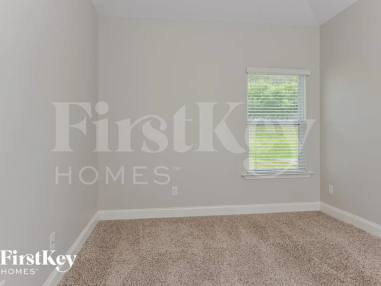 5542 Bridle Way — Photo 11