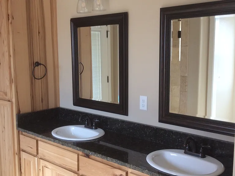 185 SE Briggs Way — Photo 20