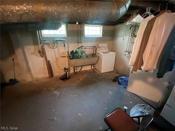 4th image of 14323 Harvard Ave
