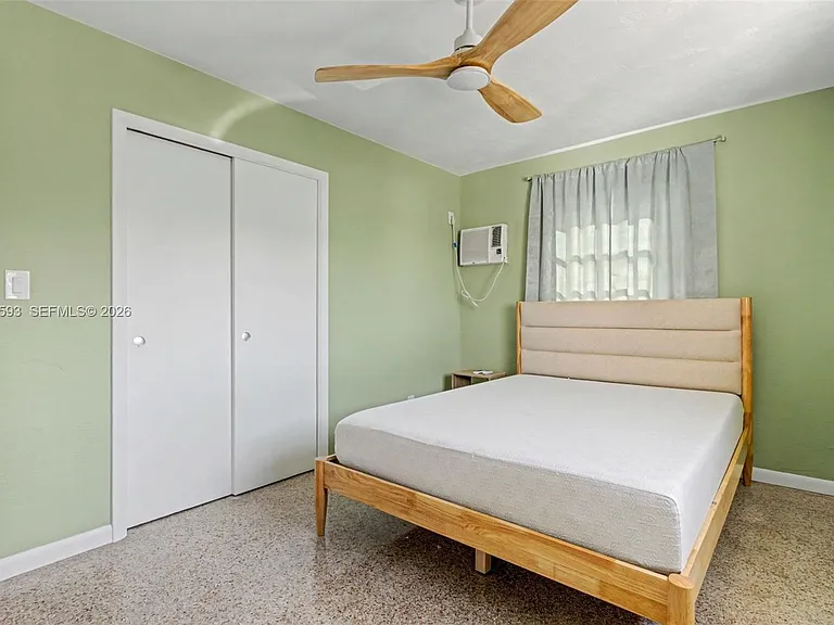 616 NW 3rd Ct — Photo 21
