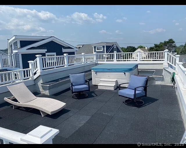 3 bed, 1.5 bath, 1560 sqft, $11,500 — Photo 2