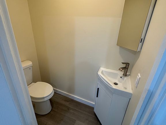 4th image of 3 Pentucket St #1
