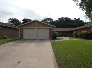 506 Billie Ruth Ln, Hurst, TX 76053