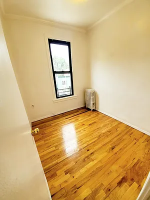 Rented by Metro Garden Realty NYC | media 7