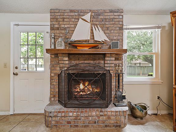 4th image of 8549 Boysenberry Ln
