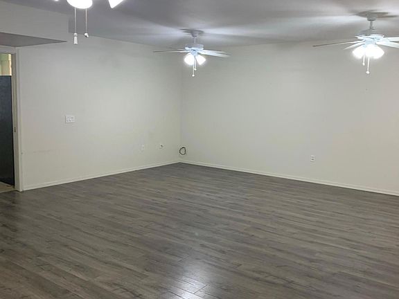 4th image of 10038 N 103rd Ave