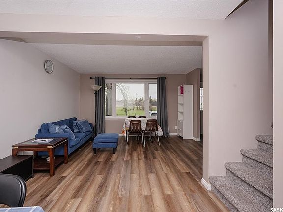 5th image of 91 Mackenzie WAY