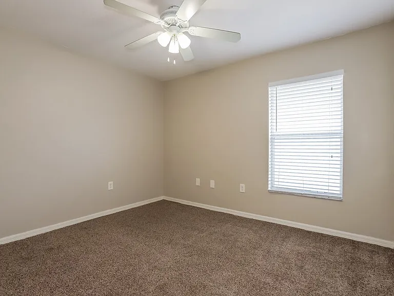 10326 Summerview Cir — Photo 12