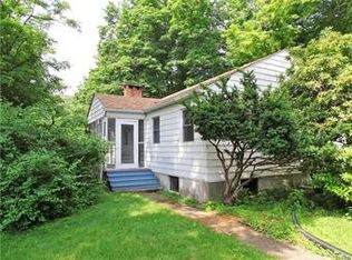 107 Tanite Rd, Stroudsburg, PA 18360