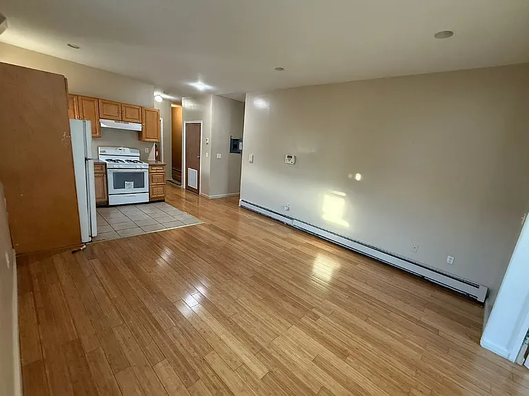 603 S 20th St #5 — Photo 4
