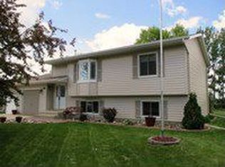 1011 Western Rd, Wahpeton, ND 58075