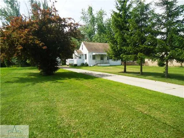 3201 W Miller Rd, Lansing, MI 48911