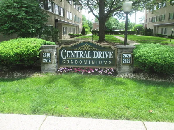 2610 Central Dr APT 2S, Flossmoor, IL 60422