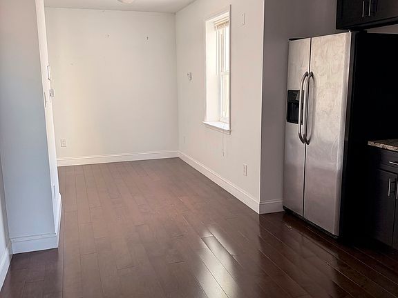 3rd image of 1910 S 11th St #3