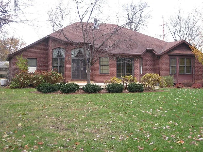 1008 Nebobish Ave photo 1