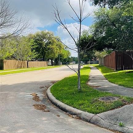 2nd image of 7303 Caracas Dr