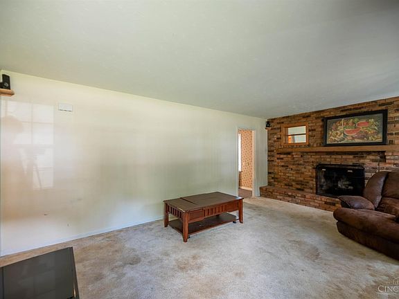 4th image of 4 Apple Ln