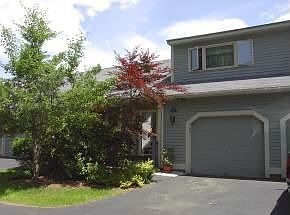 Front w/attached garage