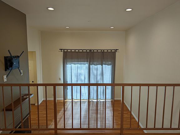 5th image of 17951 River Cir APT 4