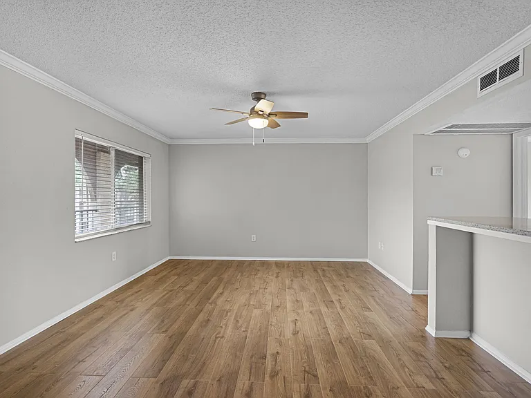 136 Blue Point Way — Photo 7
