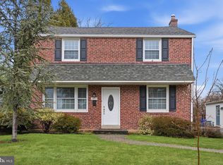 2609 Ashwood Dr, Havertown, PA 19083