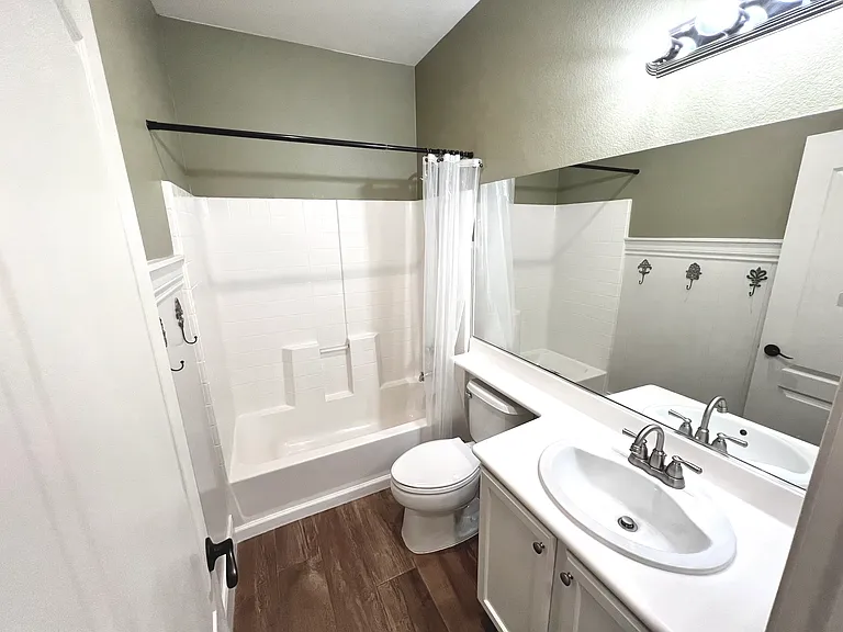 7140 Charter Crest St — Photo 41