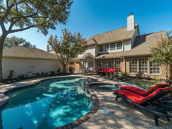 4th image of 4426 Village Corner Dr