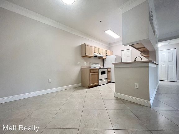 4th image of 11521 Villa Grand APT 918
