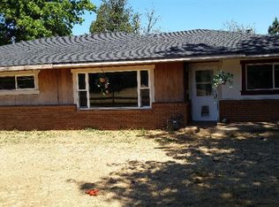 1925 Hamilton Ln, Grants Pass, OR 97527