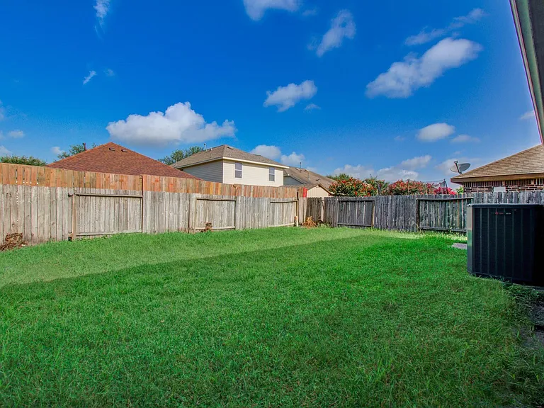 14034 Chelseahurst Ln — Photo 36