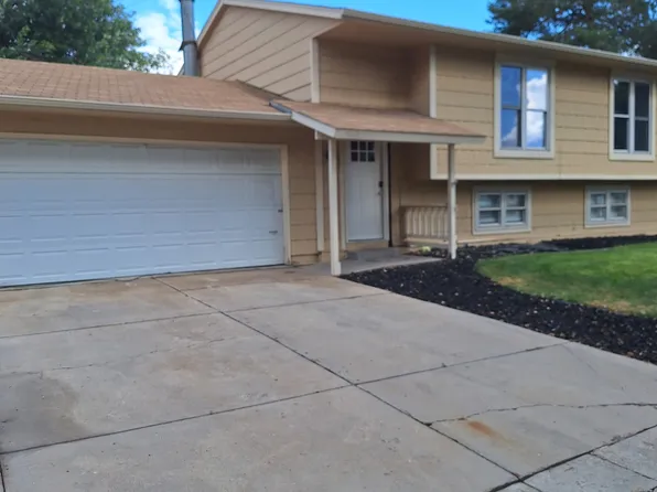 2236 Sunrise Dr, Longmont, CO 80501
