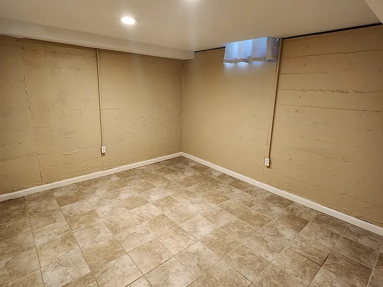 506 N Fern Ave — Photo 16