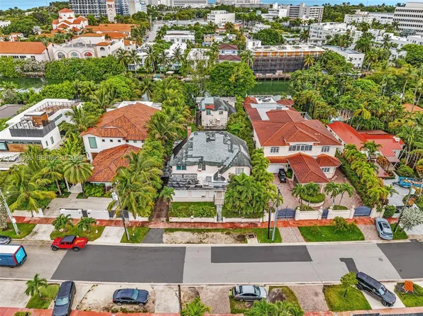 3746 Chase Ave, Miami Beach, FL 33140