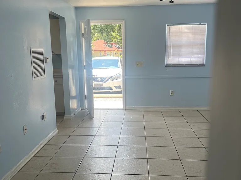 9721 N Armenia Ave — Photo 6