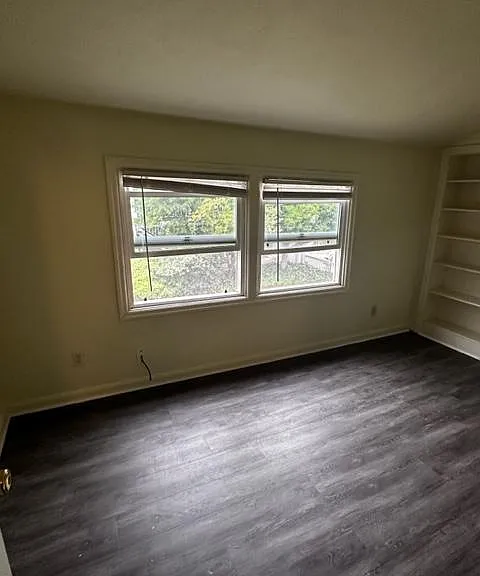 385 E 19th Ave — Photo 14