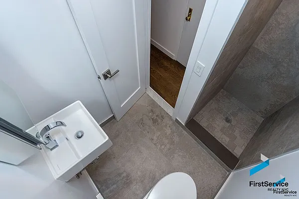 Rented by FirstService Realty (legacy) | media 16