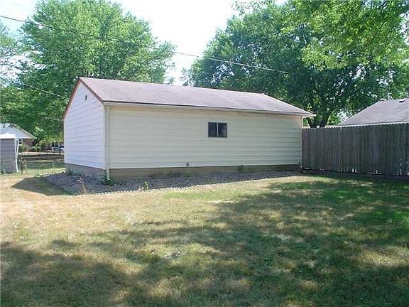 4th image of 7736 Cedarbrook Dr