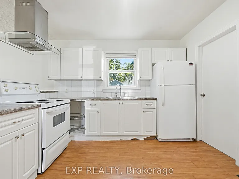 29 Rockwood Ave — Photo 14