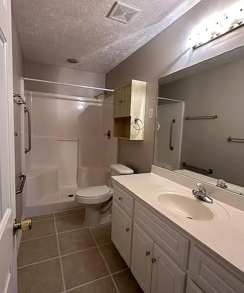 246 Waverly Ct — Photo 11
