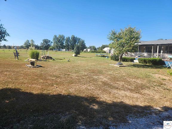 2nd image of 333 SE 901st Rd