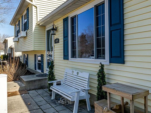 5th image of 430 Skyline Ln
