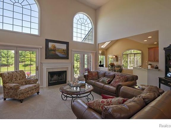 3rd image of 25574 Dogwood Ln