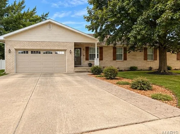 720-722 Brittany Ct, Waterloo, IL 62298