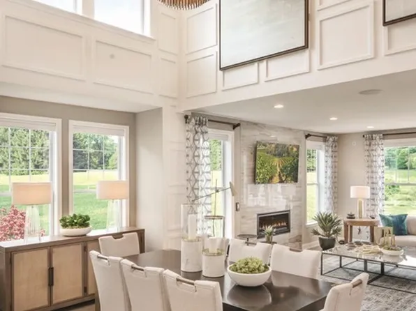 31 Richardson Dr #254, Millis, MA 02054